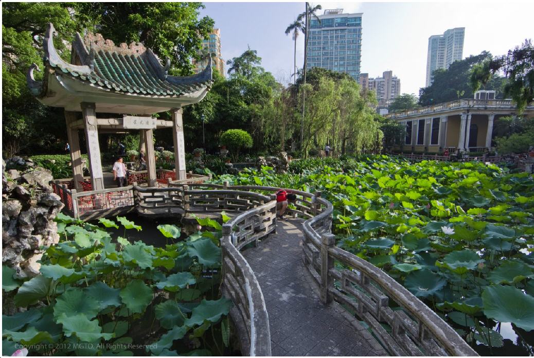 Grüne Oase in der Stadt: Lou Lim Loek Garten
